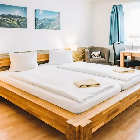 Paradis-leukerbad-therme ロイカーバード