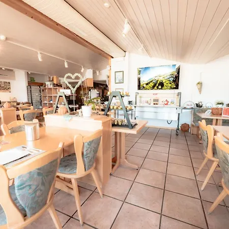 Paradis-leukerbad-therme Hotel