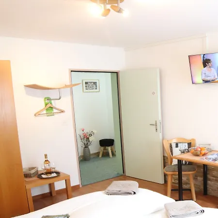 Paradis-leukerbad-therme 2*