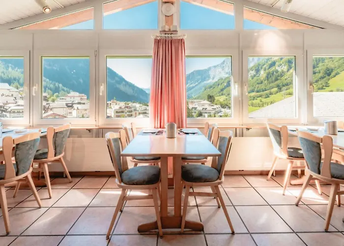 Paradis-leukerbad-therme Leukerbad