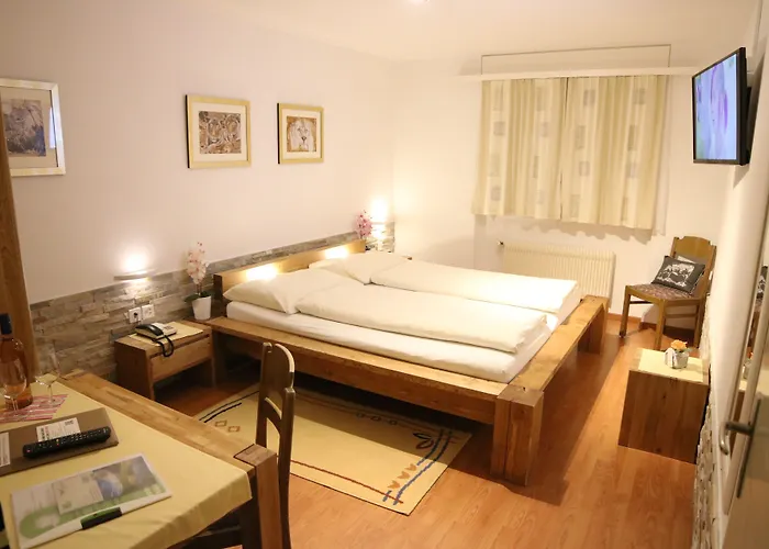 Paradis-leukerbad-therme Hotell